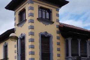 Registro de la Propiedad de Pola de Lena